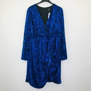 Torrid Women's 20 Dress Blue Burnout Velvet Shirred Long Sleeve Surplice NWT BA7